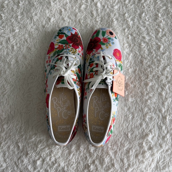 Keds X Rifle Paper Co. Women's Size 9.5 Floral Print Canvas Sneakers White Red - Picture 3 of 10